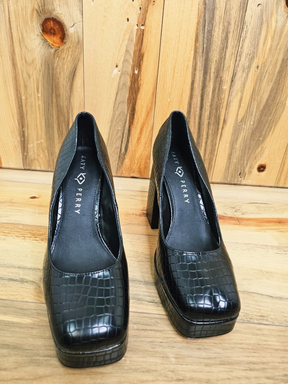 Katy Perry Black Crocodile Square Toe Platform Block Heel Size 9 - Picture 2 of 7